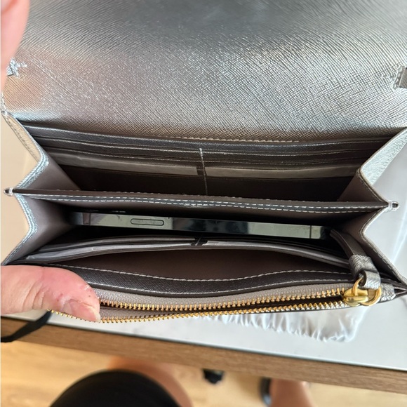 Tory Burch Silver Leather Robinson Wallet On Chain – Brand New - Picture 8 of 11